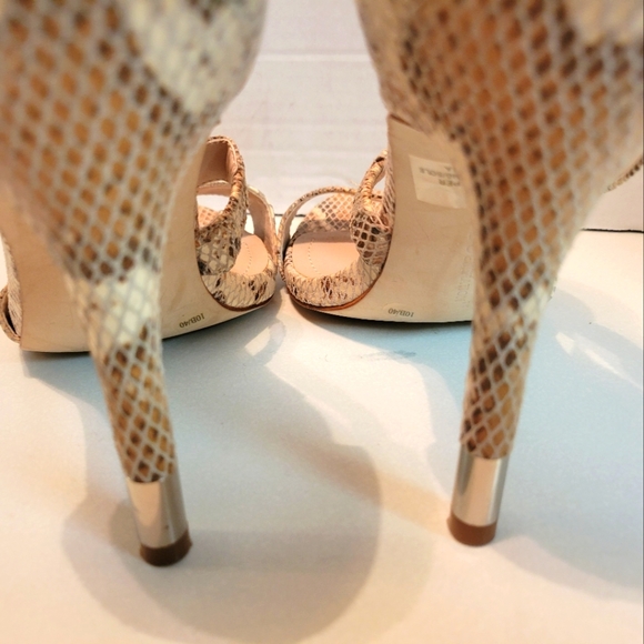 Bcbg python print heels size 10 - Picture 7 of 13